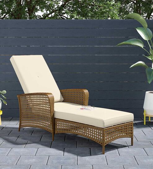 Pagnotto Wicker Poolside Lounger in Brown & Beige Colour