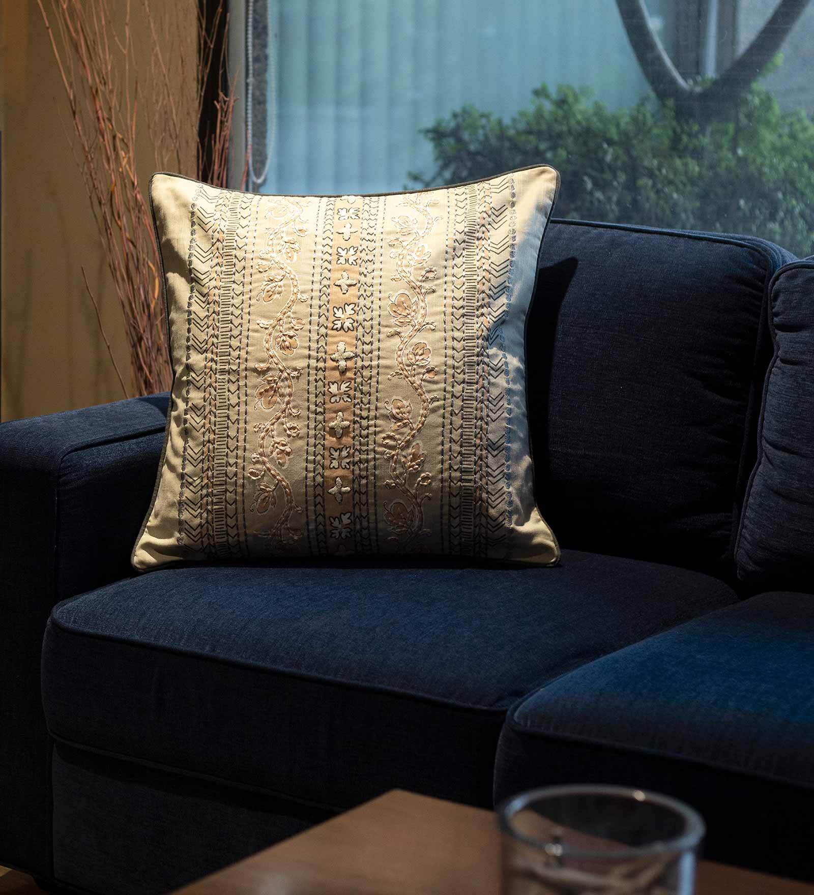 Peach Traditional 100% Cotton 14 x 24 Inches Cushion Cover