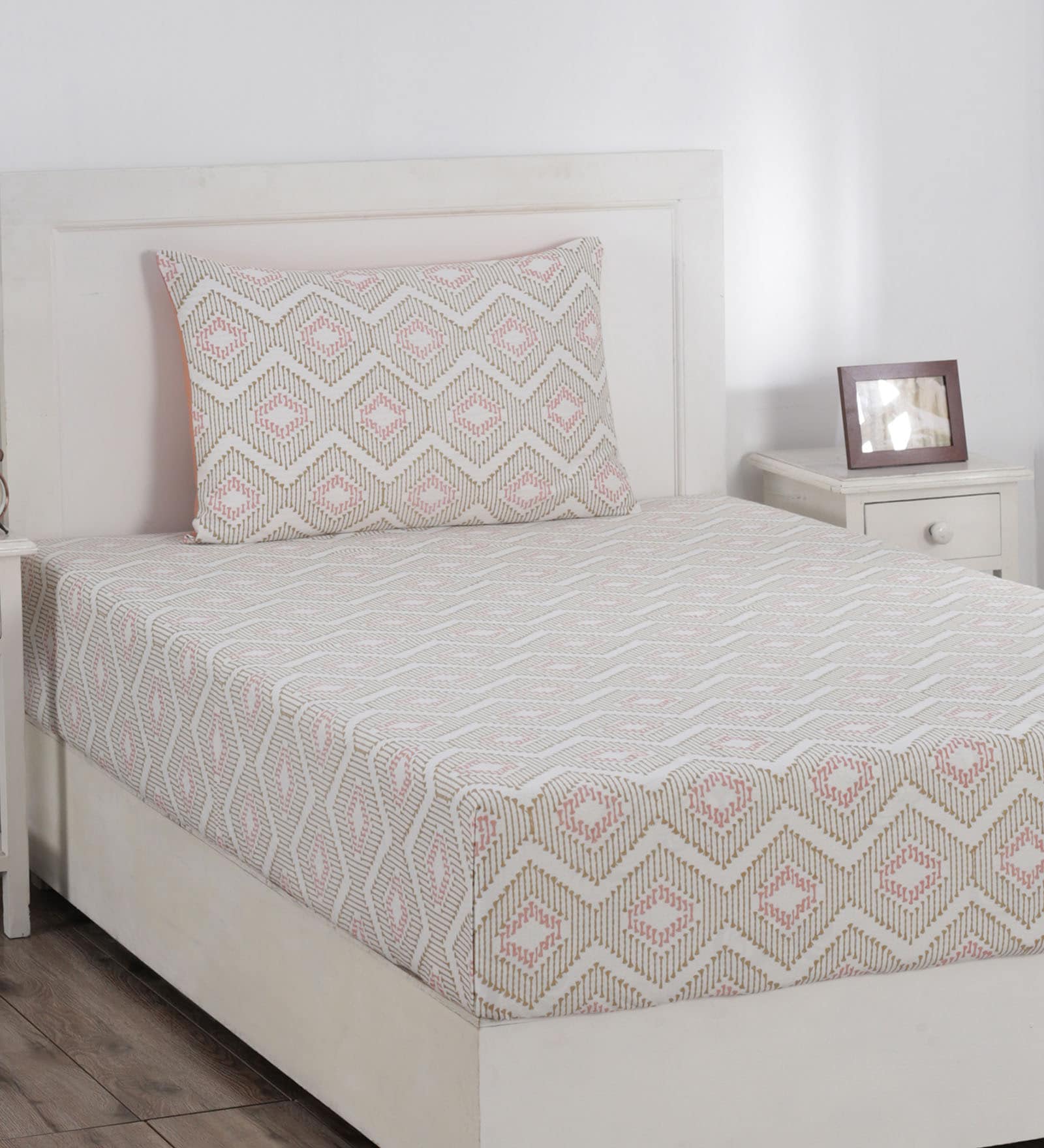 Peach Traditional 210 TC 100% Cotton Single Bed Sized Bed Sheets With 1 Pillow Cover