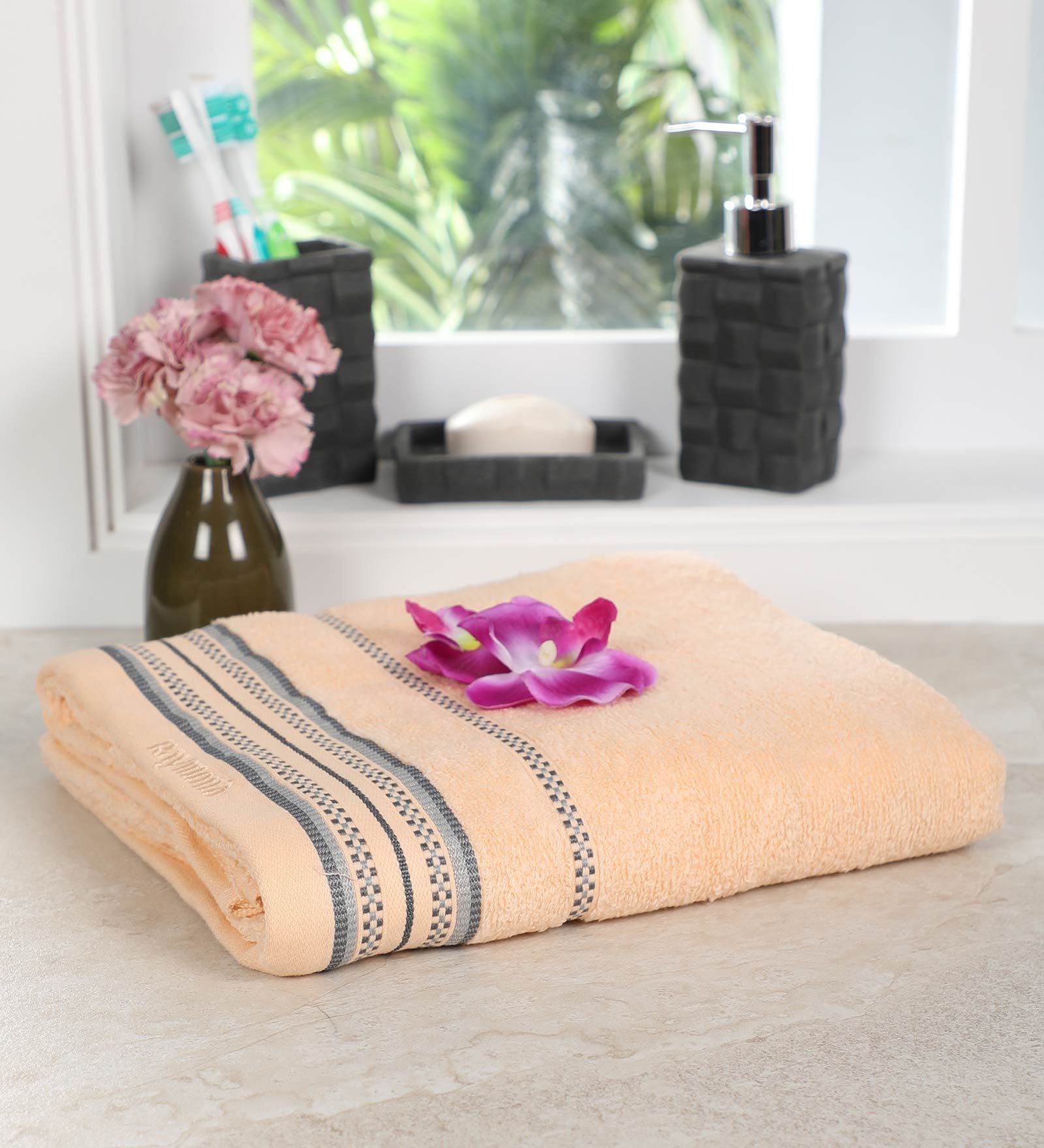 Beige Patterned 370 GSM Cotton Bath Towel