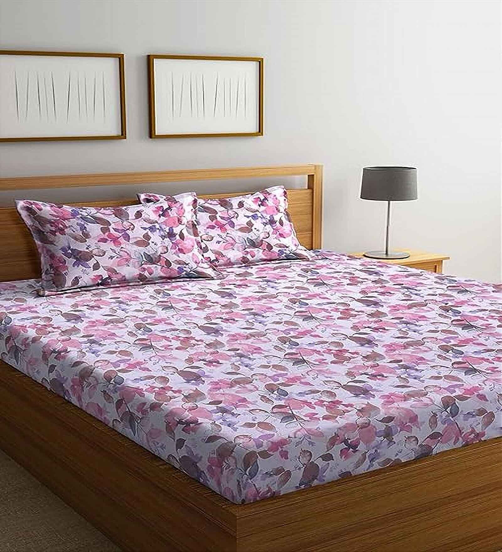 Peach Floral 144 TC Cotton Queen Bedsheet with 2 Pillow Covers
