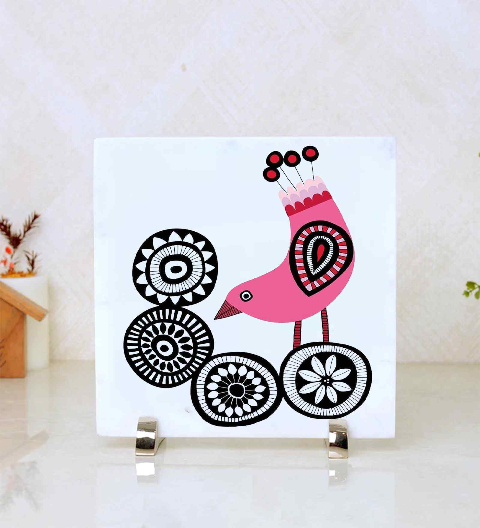 Perched Calmly Showpiece