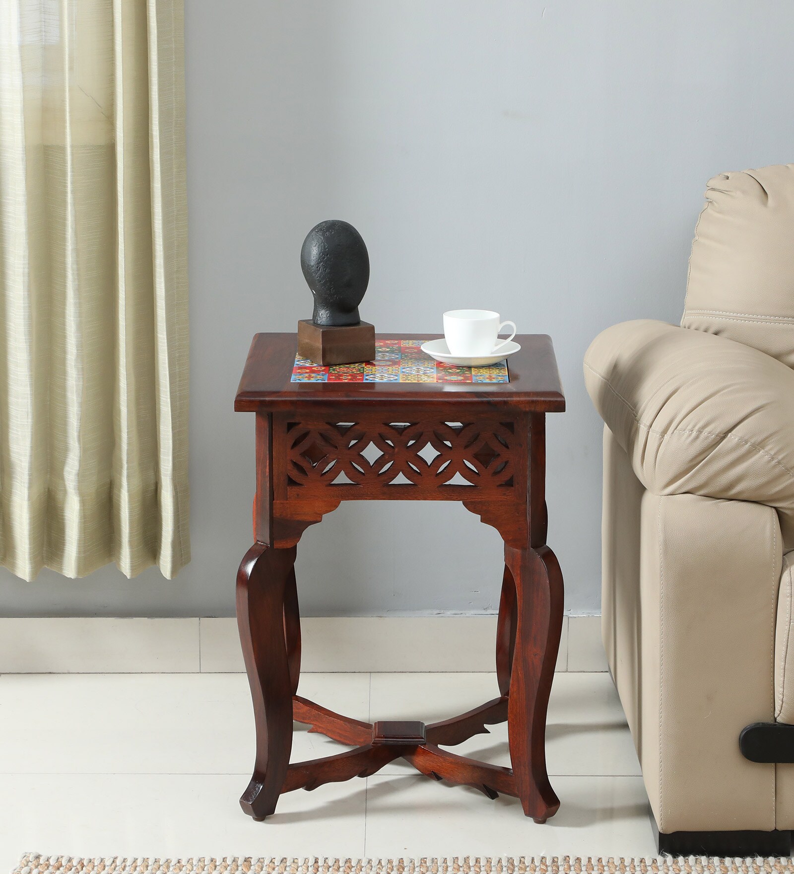 Petunia Sheesham Wood End Table In Honey Oak Finish