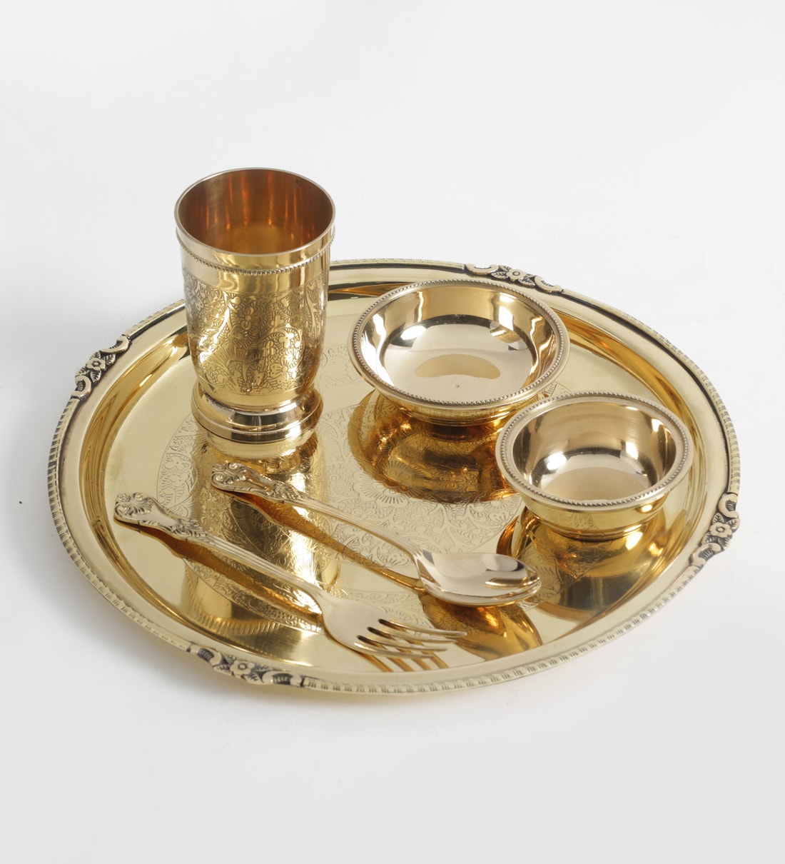 Buy Pital Cochin Brass Dinner Plate By Codesustain Online Dinner Plates Dinner Plates