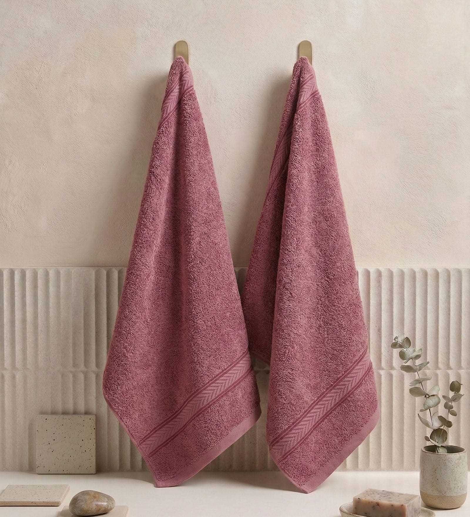 Pink 100% Cotton 525 Gsm Hand Towel