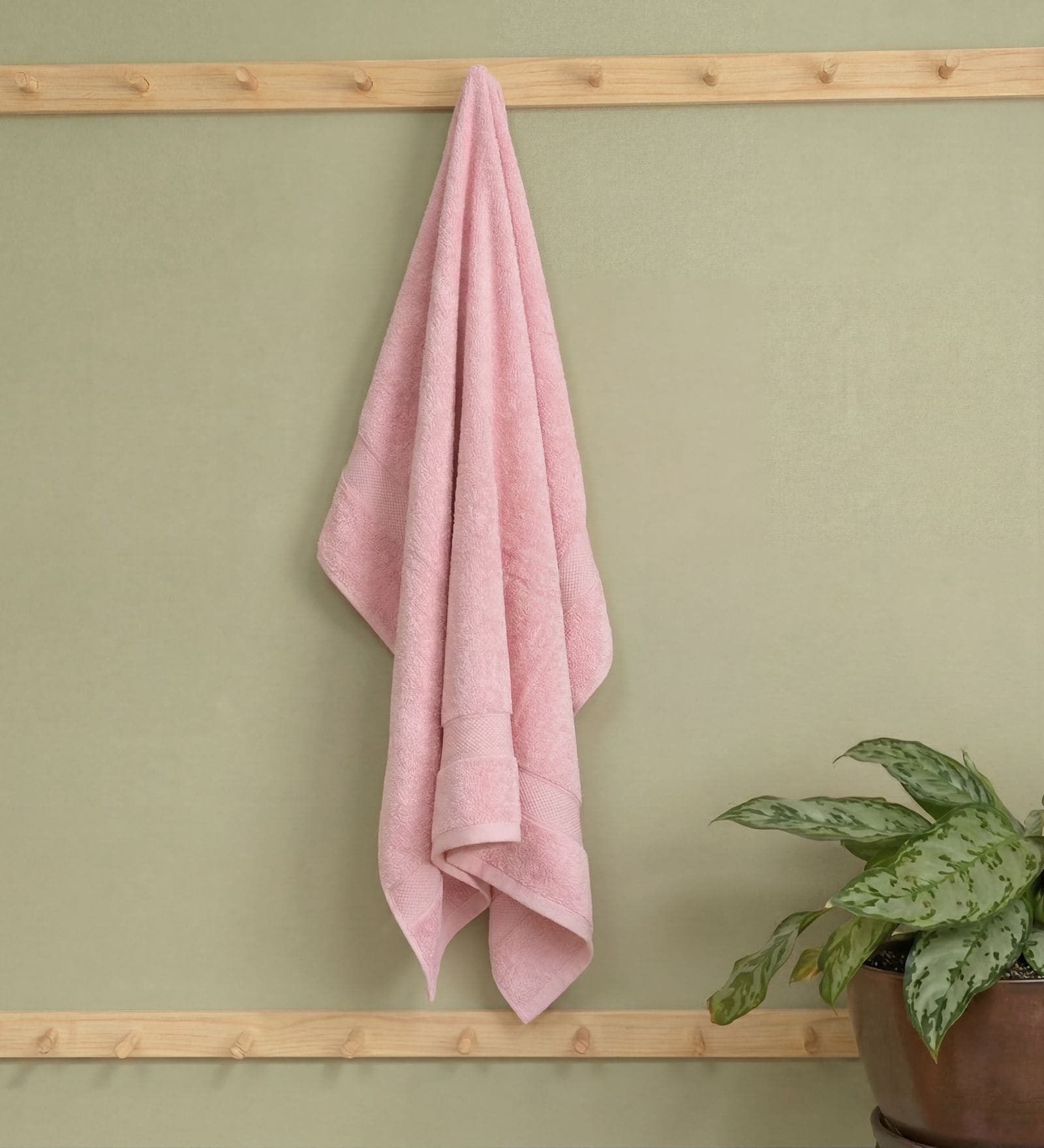 Pink 100% Cotton 600 Gsm Bath Towel