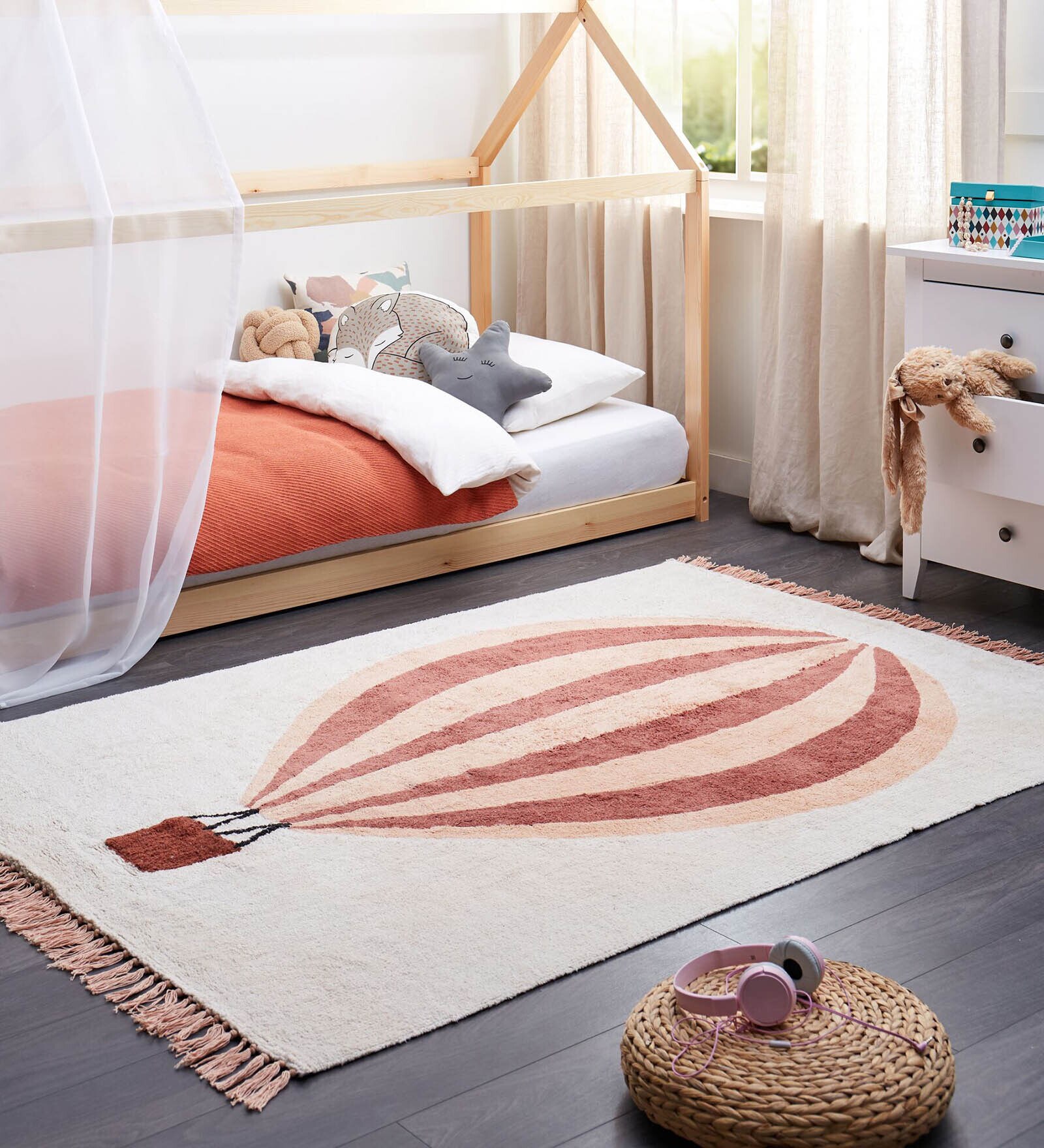 Pink Abstract Cotton 6 Ft X 4 Ft Hand Tufted Dhurrie