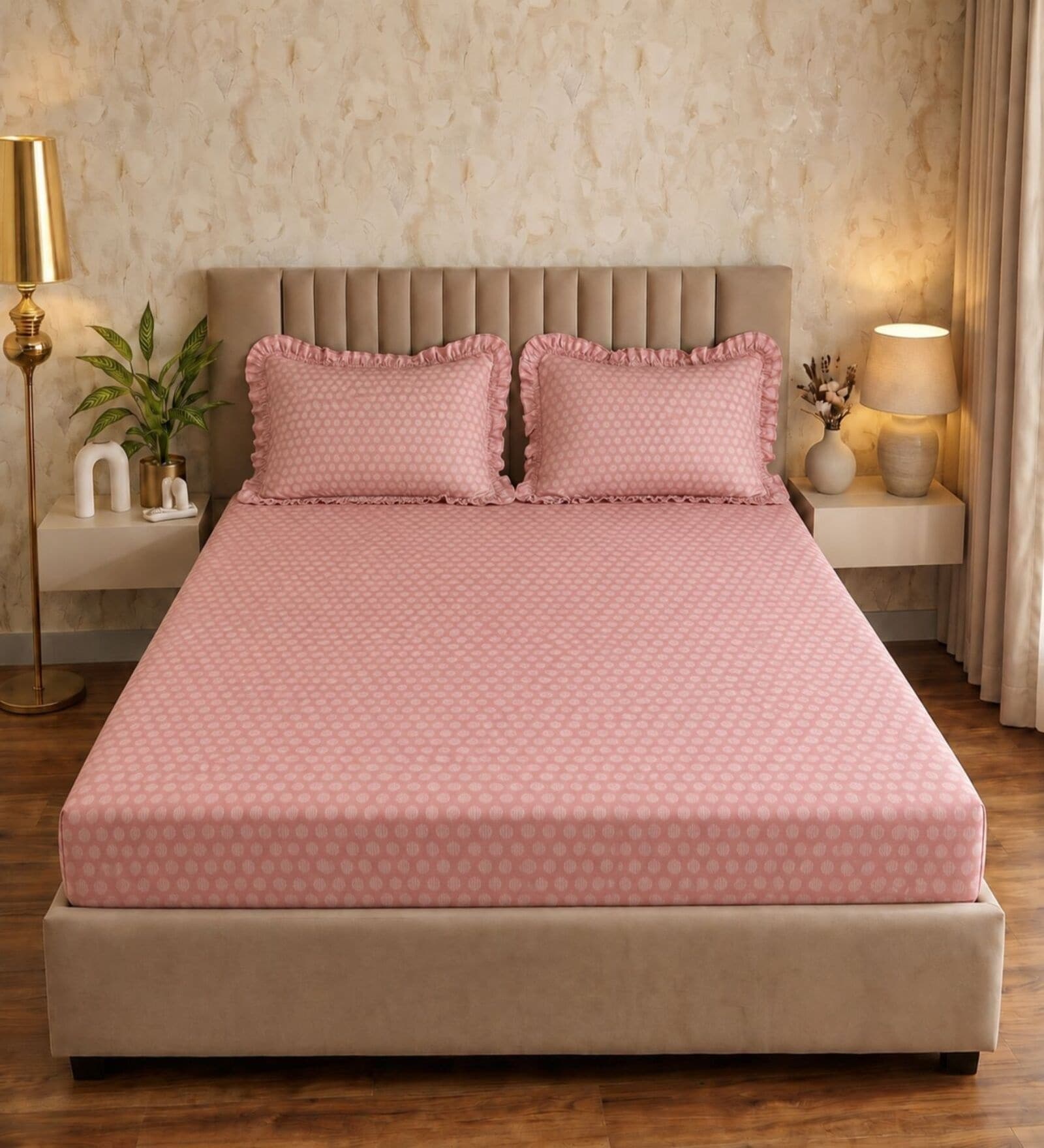 Pink Geometric Polycotton Double King Fitted Bedsheet With 2 Frill Pillow Covers