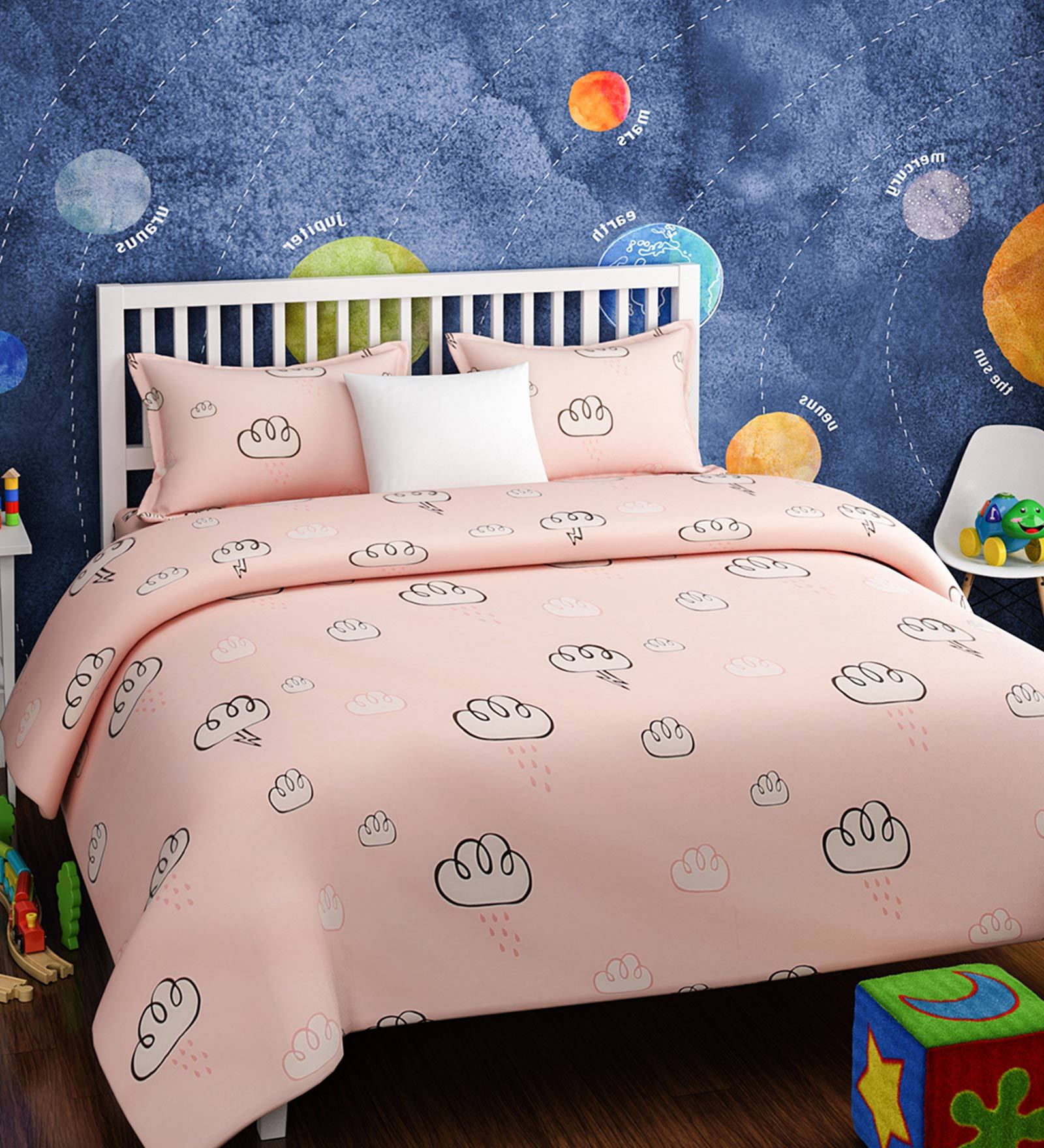 Pink Cotton Kids Abstract Rainining Clouds Print Bedsheet Set