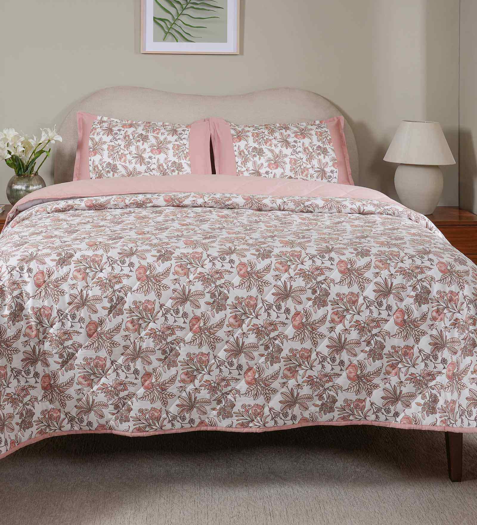Pink Cotton Polyester Fruit Print 115 GSM Double Bed Quilt