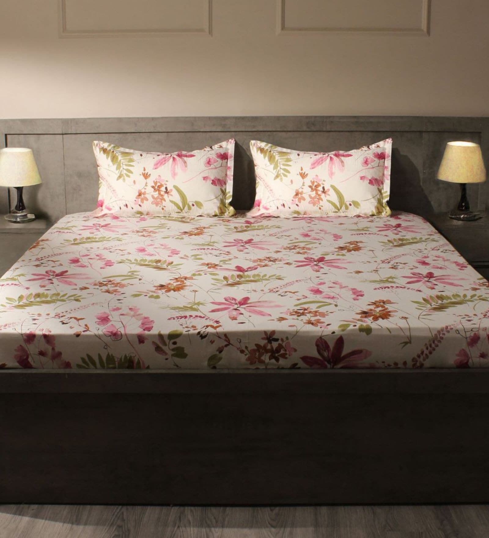 Pink Floral 144 TC 100% Cotton Double Bedsheet with 2 Pillow Covers
