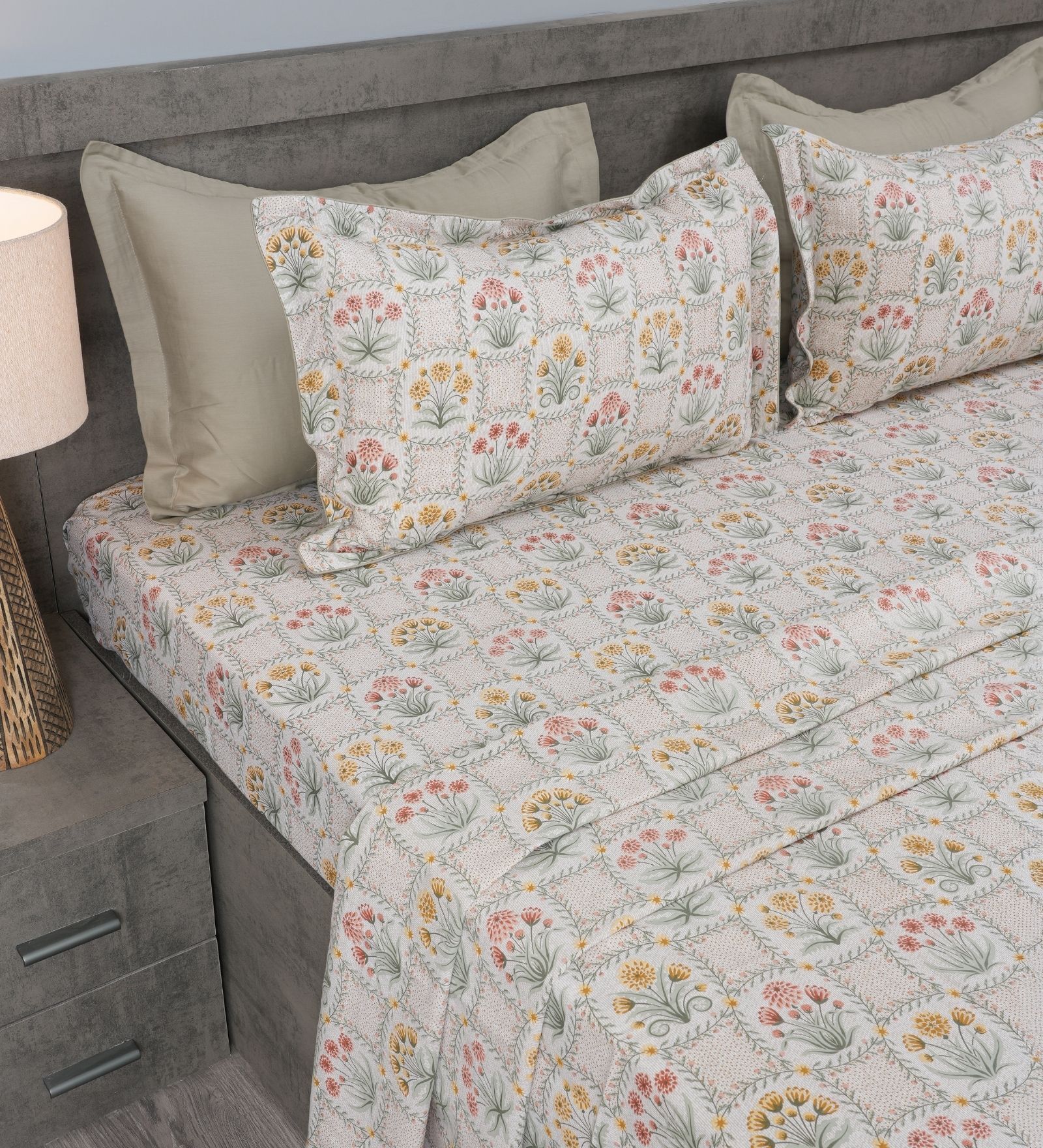 Cream Floral 210TC 100% Cotton Printed Flat Super King Bedsheet With 2 Pillow Covers