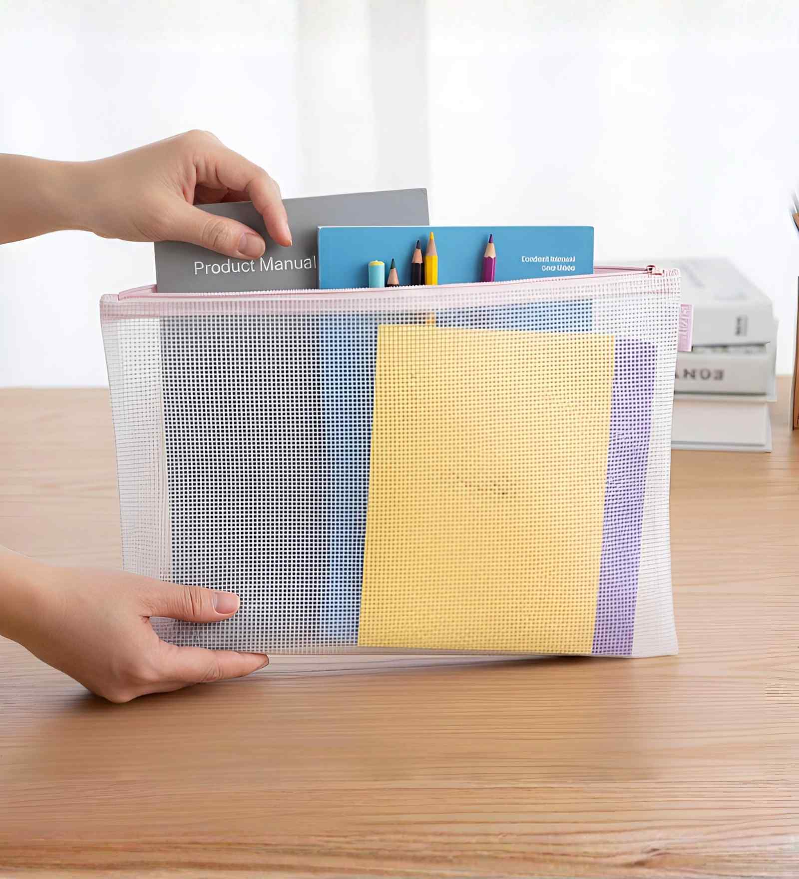 Pink Grande ZiPolypropyleneer Pouch Multipurpose Organizer