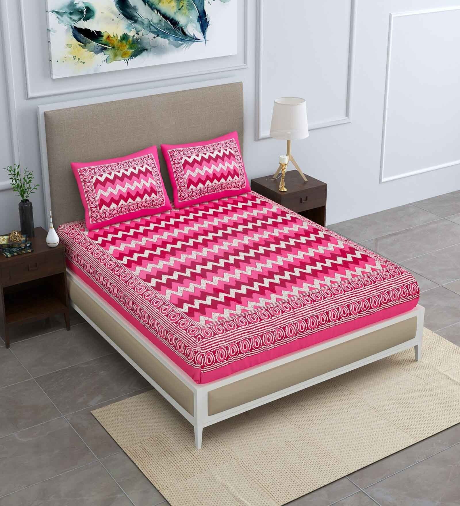 Pink Abstract 120 TC Cotton Queen Sized Bedsheet with 2 Pillow Cover