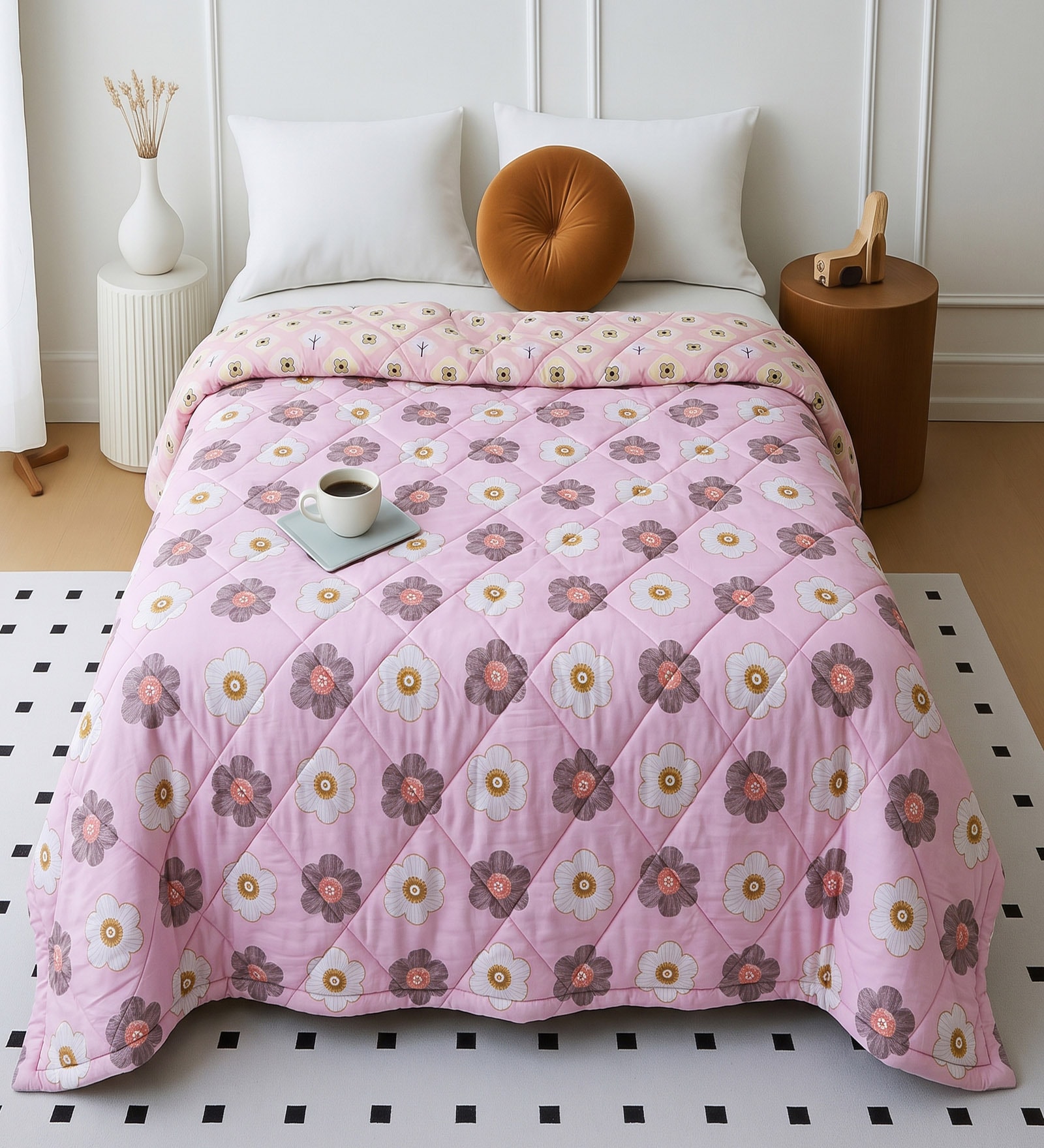 Pink Polycotton Floral 350 GSM Double Bed Reversible Quilted Comforter