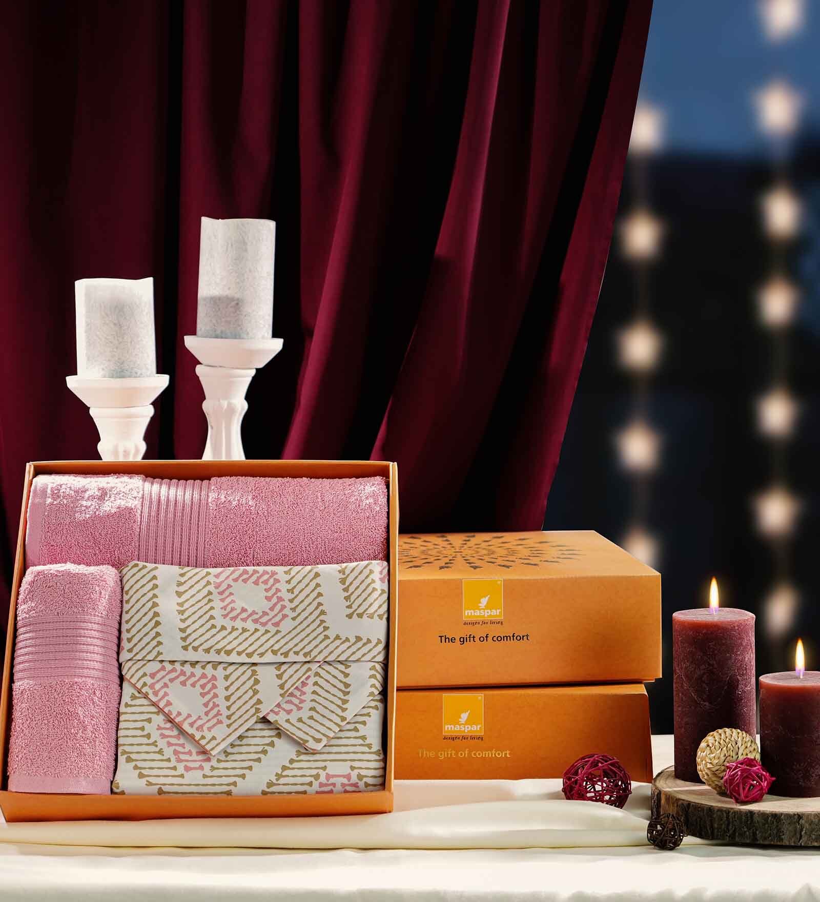 Pink Assorted 200 TC Cotton King Bedsheet With 2 Pillow Covers,2 Bath Towels and Box