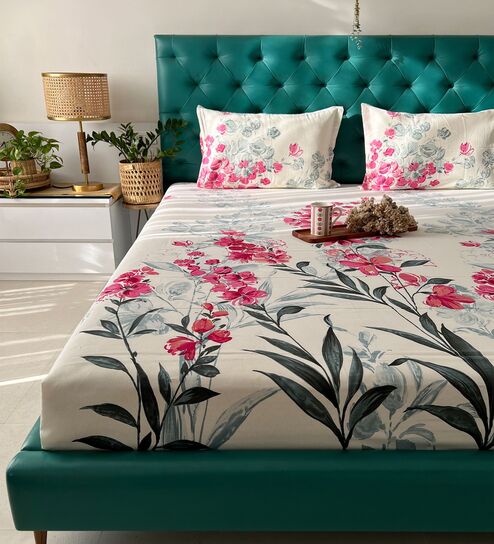 Pink Floral 200 TC Cotton King Sized Bedsheet with 2 Pillow Covers