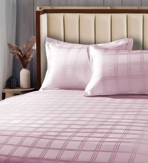 Pink Solid 300 TC Cotton King Sized Bedsheet with 2 Pillow Covers