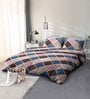 Pink Geometric 144 TC Microfiber Queen Sized Bedsheet With 2 Pillow Covers