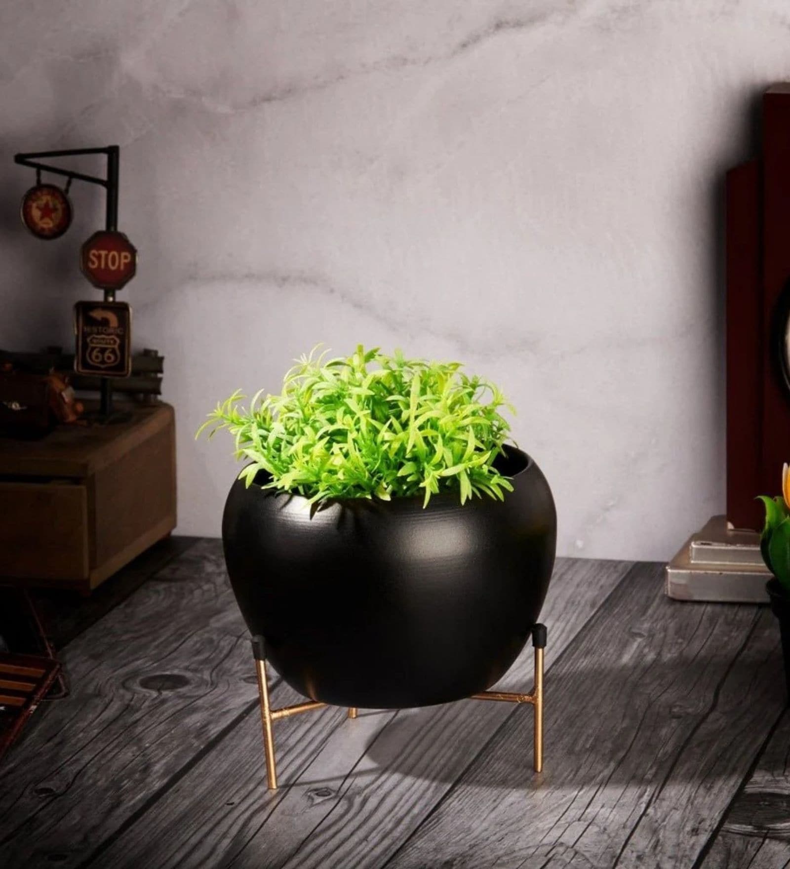 Black Planter Stand Bowl