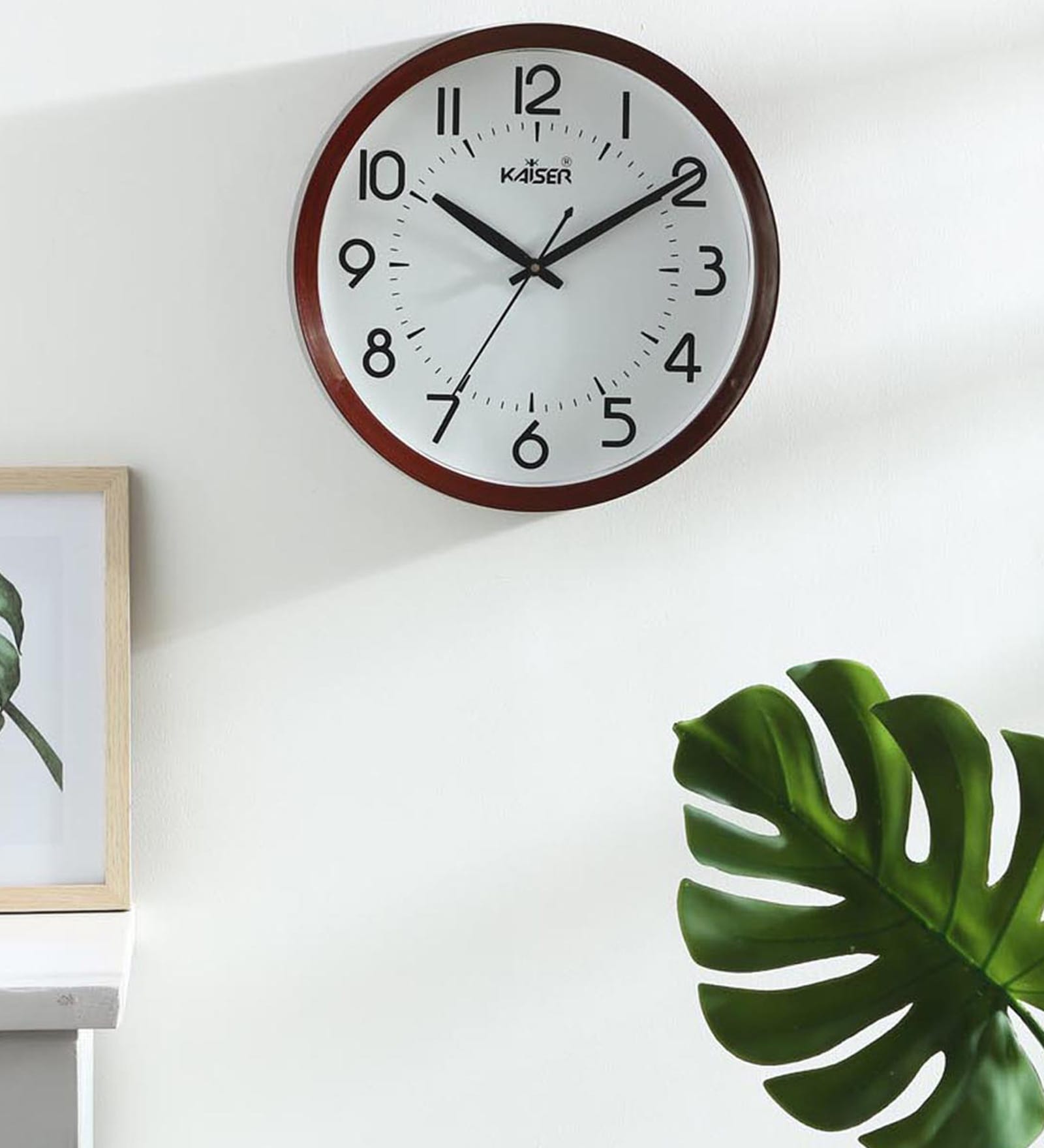 Rosewood Plastic Smite Modern Wall Clock