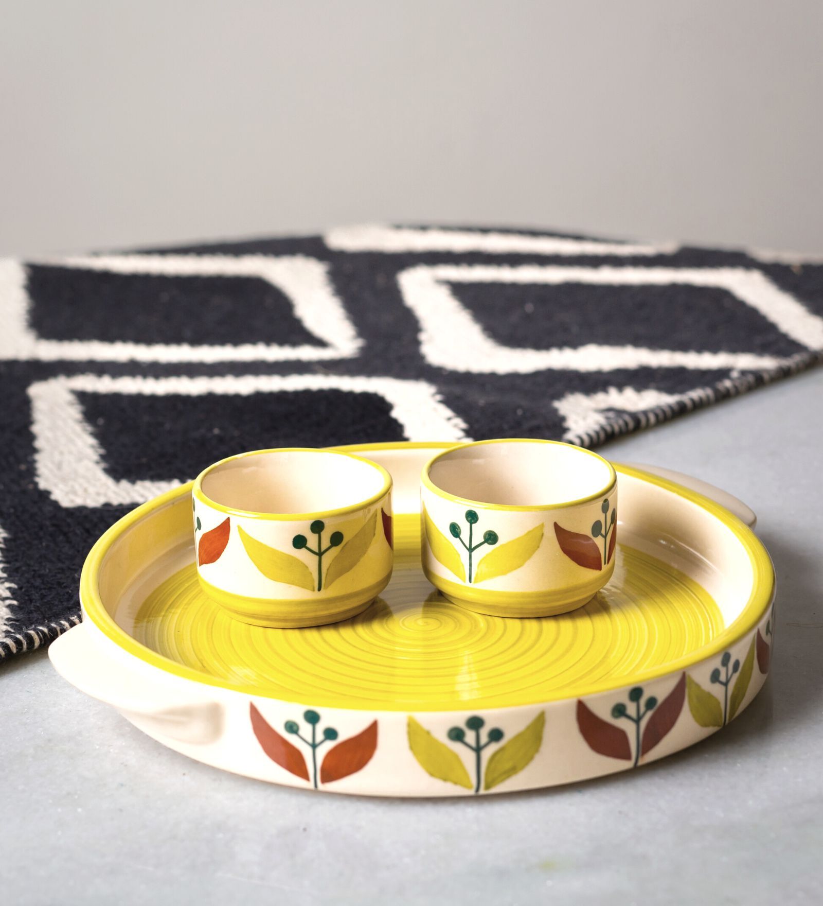 Bengal Fusion Yellow & White Ceramic (Set of 3) Appetizer Platter with Dip Bowl