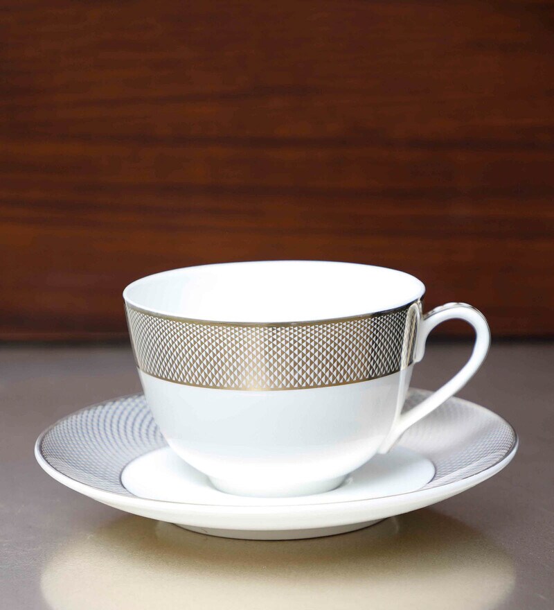 white bone china tea cups