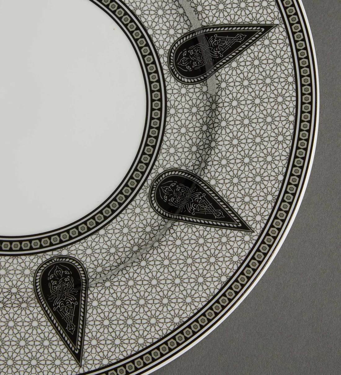 Buy Black Porcelain Dinner Plate by Ritu Kumar Home Online Dinner