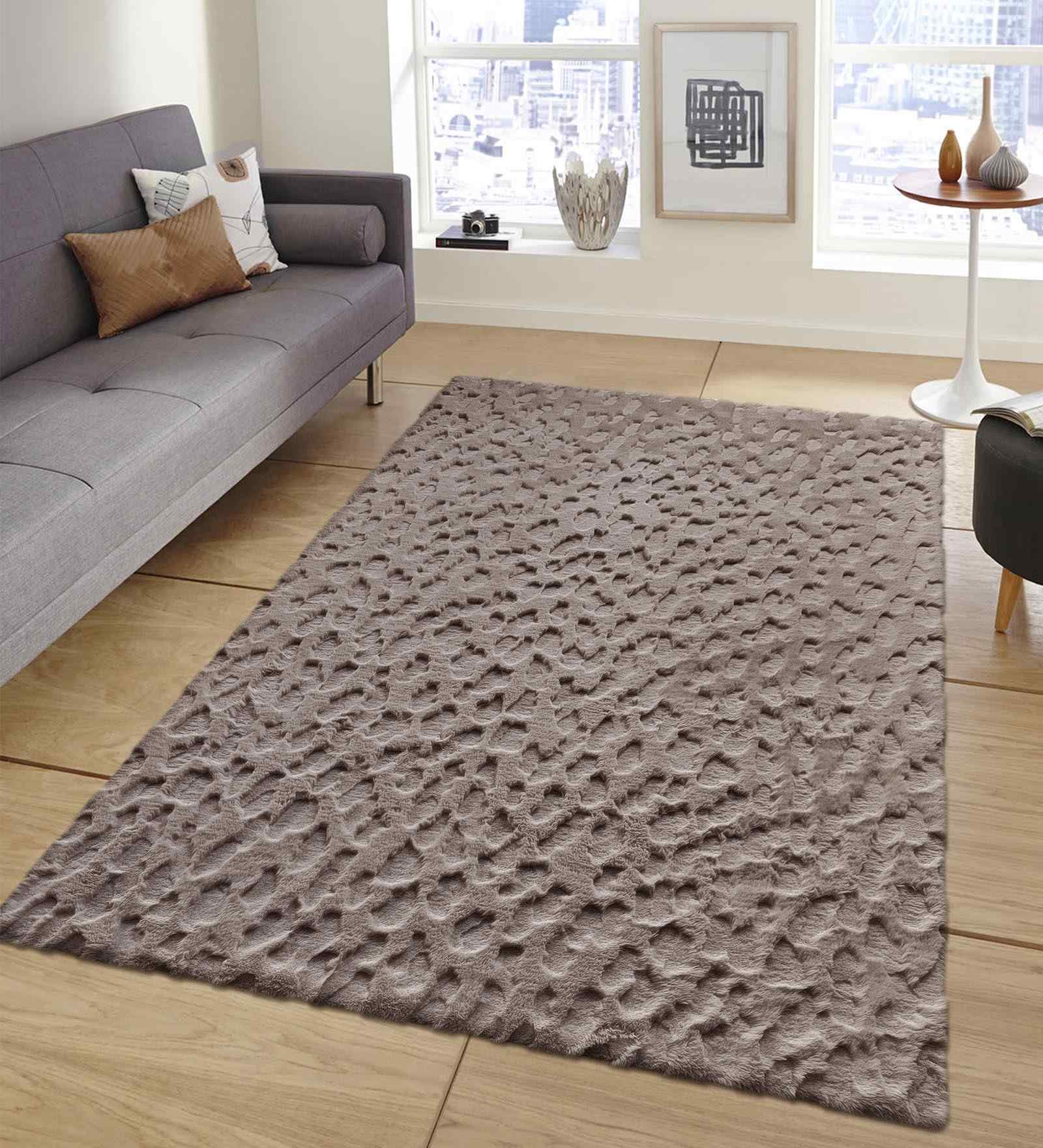 Polyester Solid Machine Made Carpet, 5 X 7 Feet, Brown