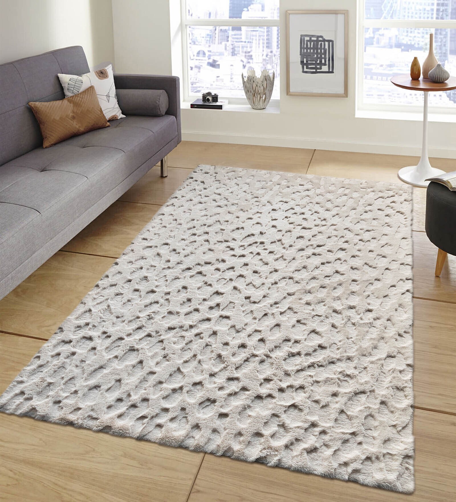 Polyester Solid Machine Made Carpet, 5 X 7 Feet, Cream
