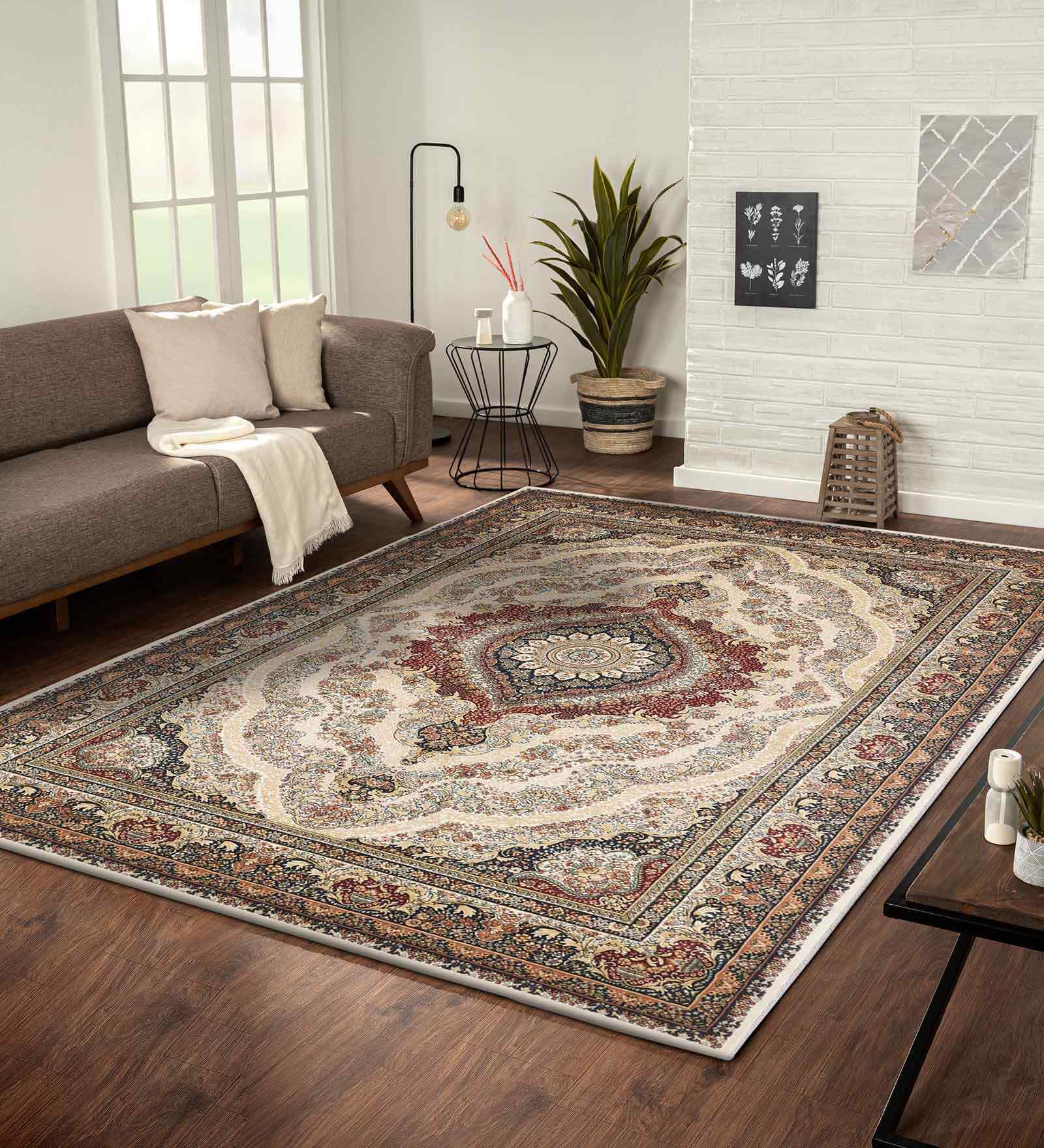 Polypropylene Persian Machine Made Carpet, 4 X 6 Feet, Cream