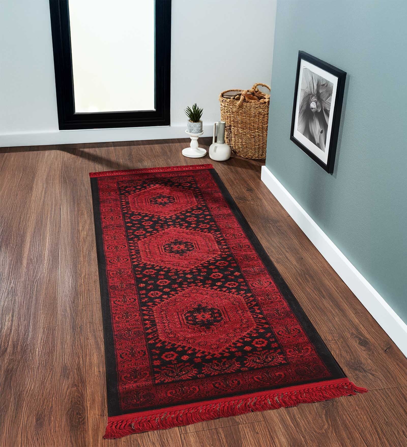 Red And Black Polypropylene Classical Machine Made 2 X 7 Feet Carpet