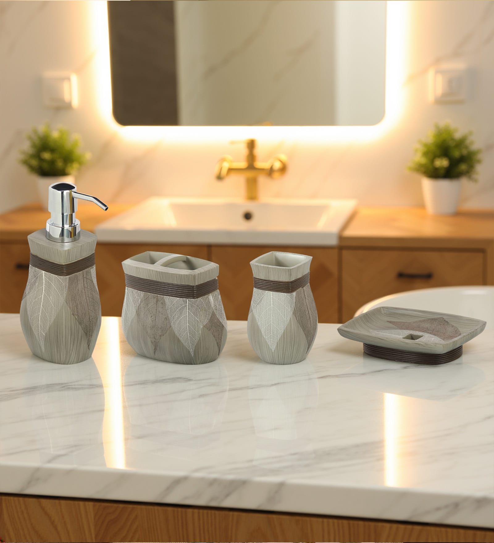 Polyresin 4Pcs Bathroom Set Set, Brown