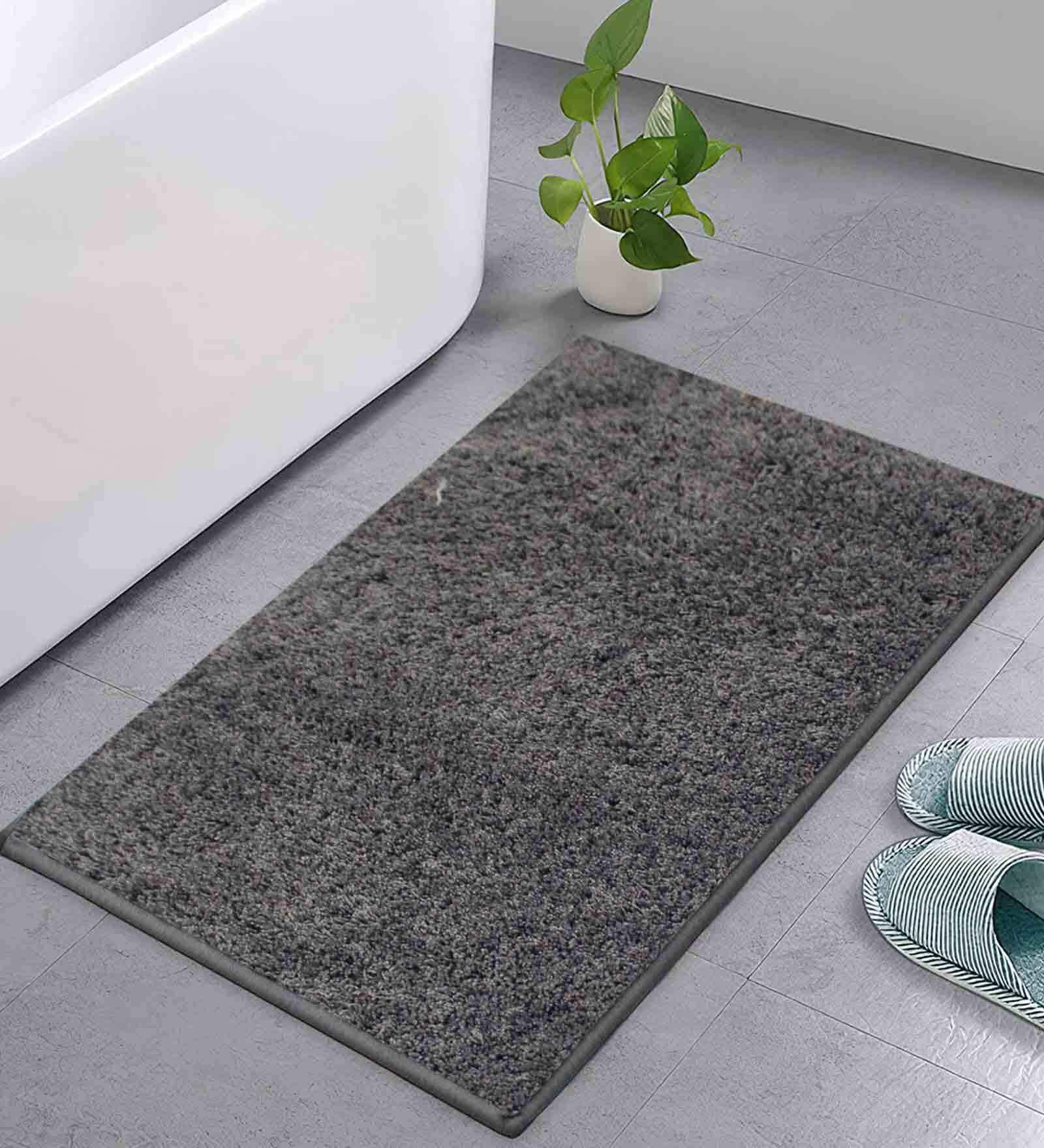 Polyster 24 x 16 Inches Mat in Grey Color