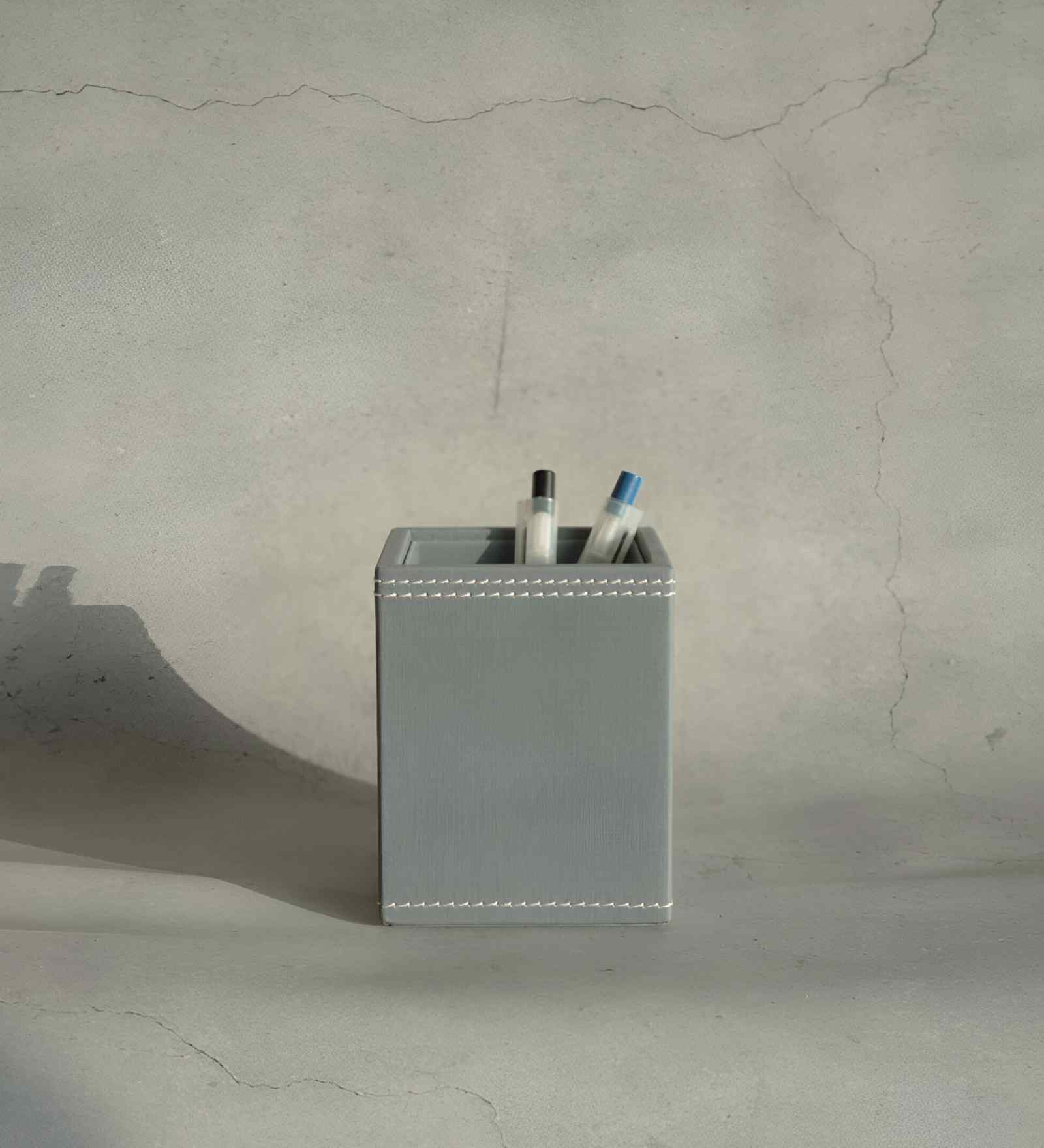 Powder Blue PU Leather Desk Organizer Pen Stand Stationery Holder Multipurpose Table Organizer