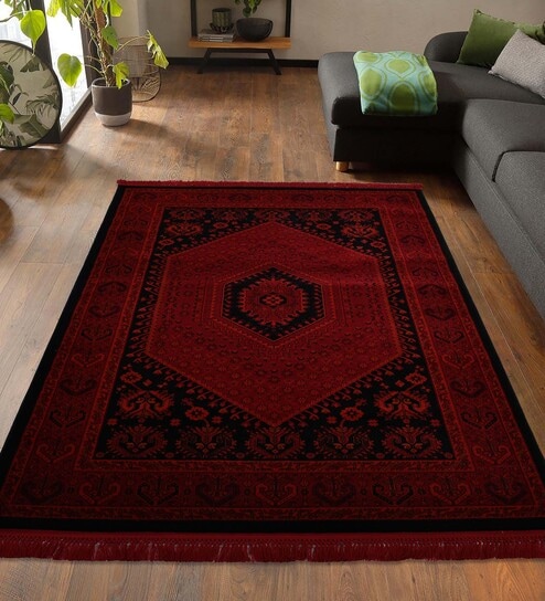 Red And Black Polypropylene Classical Machine Made 4 X 6 Feet Carpet
