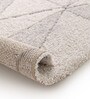 Polyester Geometric Machine Made Carpet, 5 X 7 Feet, Cream