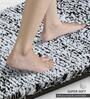Polyester Machine Made  60 x 40 Inches Bath Mat, Black White