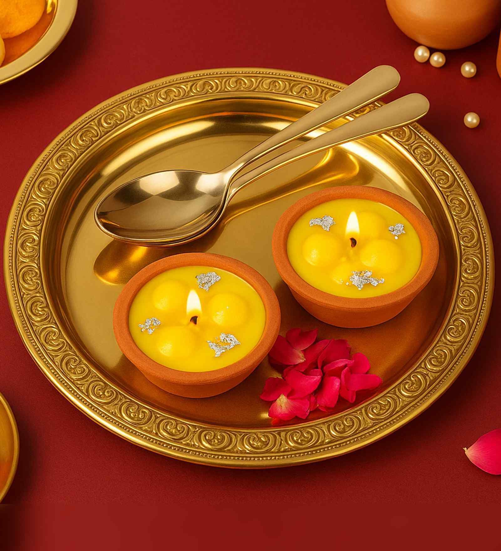 Set Of 2 Brown Wax Candles