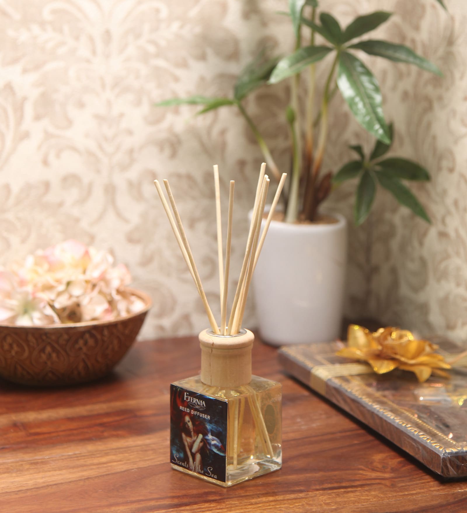 Scents Of The Sea Reed Diffuser Bottle With 10 Rattan Reed Sticks