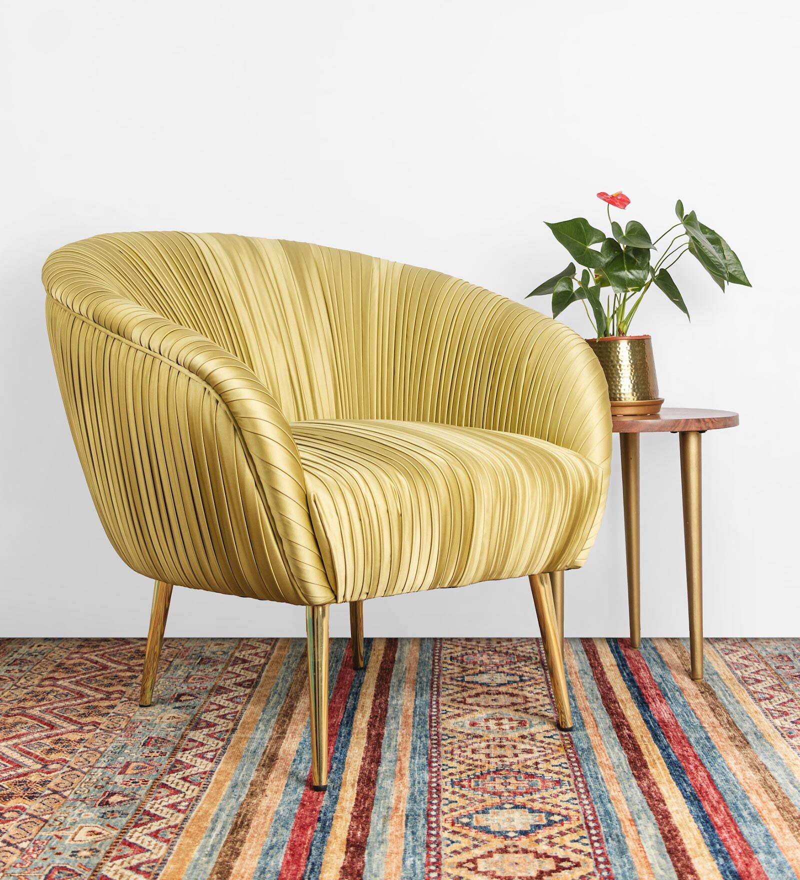 Pleates Fabric Lounge Chair in Irish Green Colour
