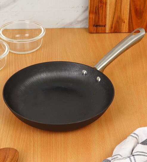 Preseasoned Cast Iron 24 cm  Non Toxic and Coating Free FryPan