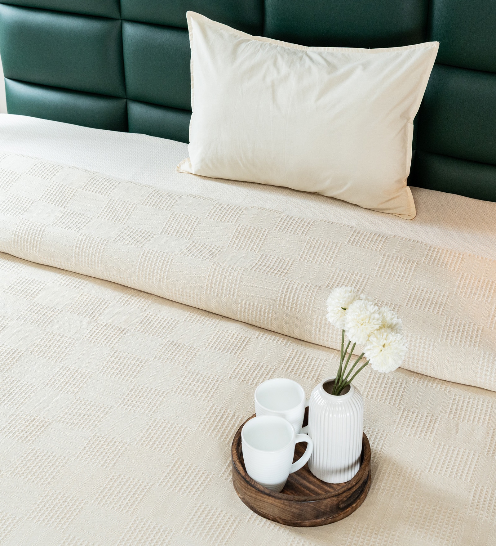 Beige Bedspread Huck Lace Pattern Single Bedspread With 1 Pillow Cover
