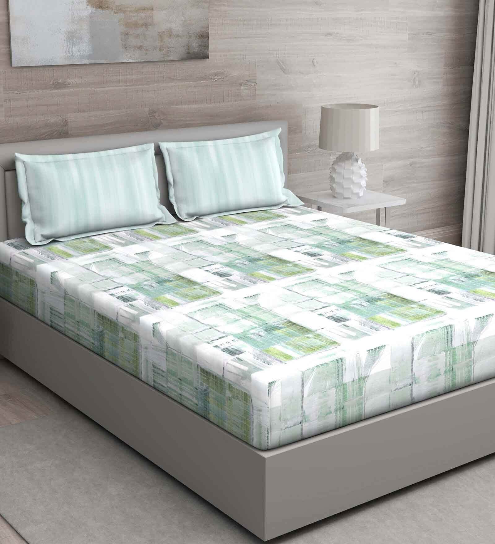 Purple Geometric 144 TC Cotton King Sized Bed Sheets with 2 Pillow Covers