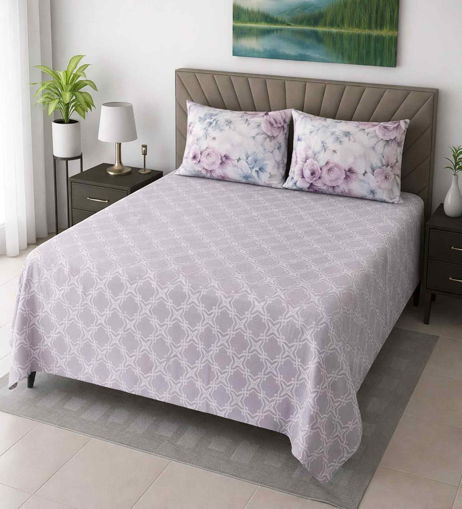 Purple Geometric 400 Tc Cotton Super King Size Bedsheet With 2 Pillow Covers