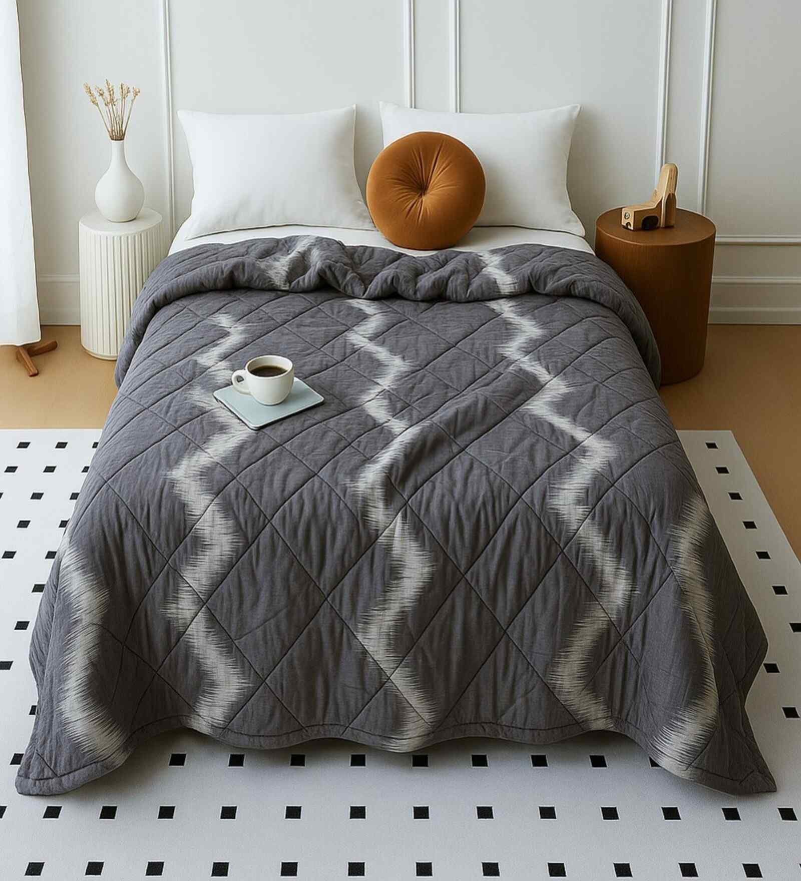 Grey Polycotton Abstract 300 Gsm Soft Quilted Double Bed Comforter