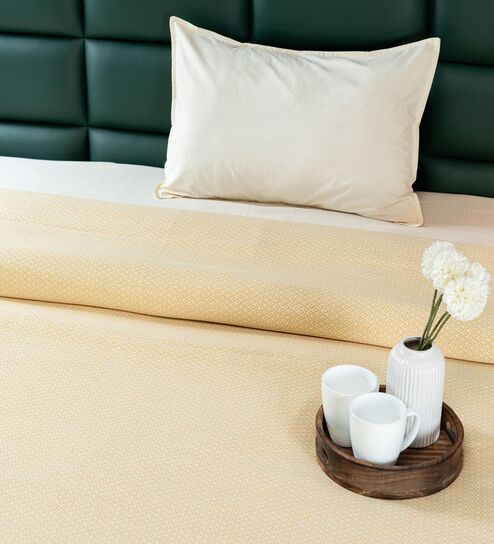 Yellow Diamond Pattern Single Bedspread With 1 Pillow Cover