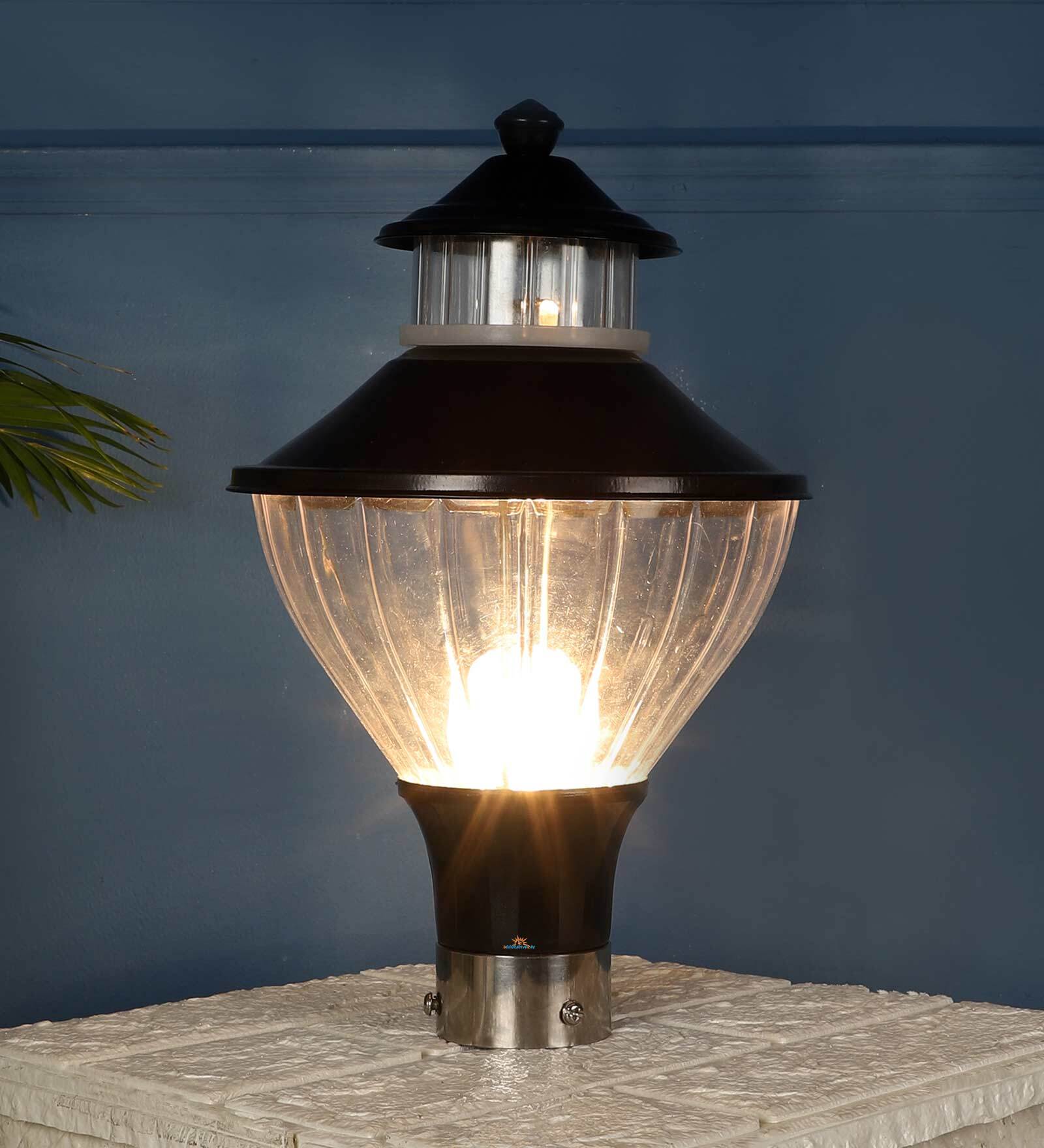 Pvc Black Gate Light