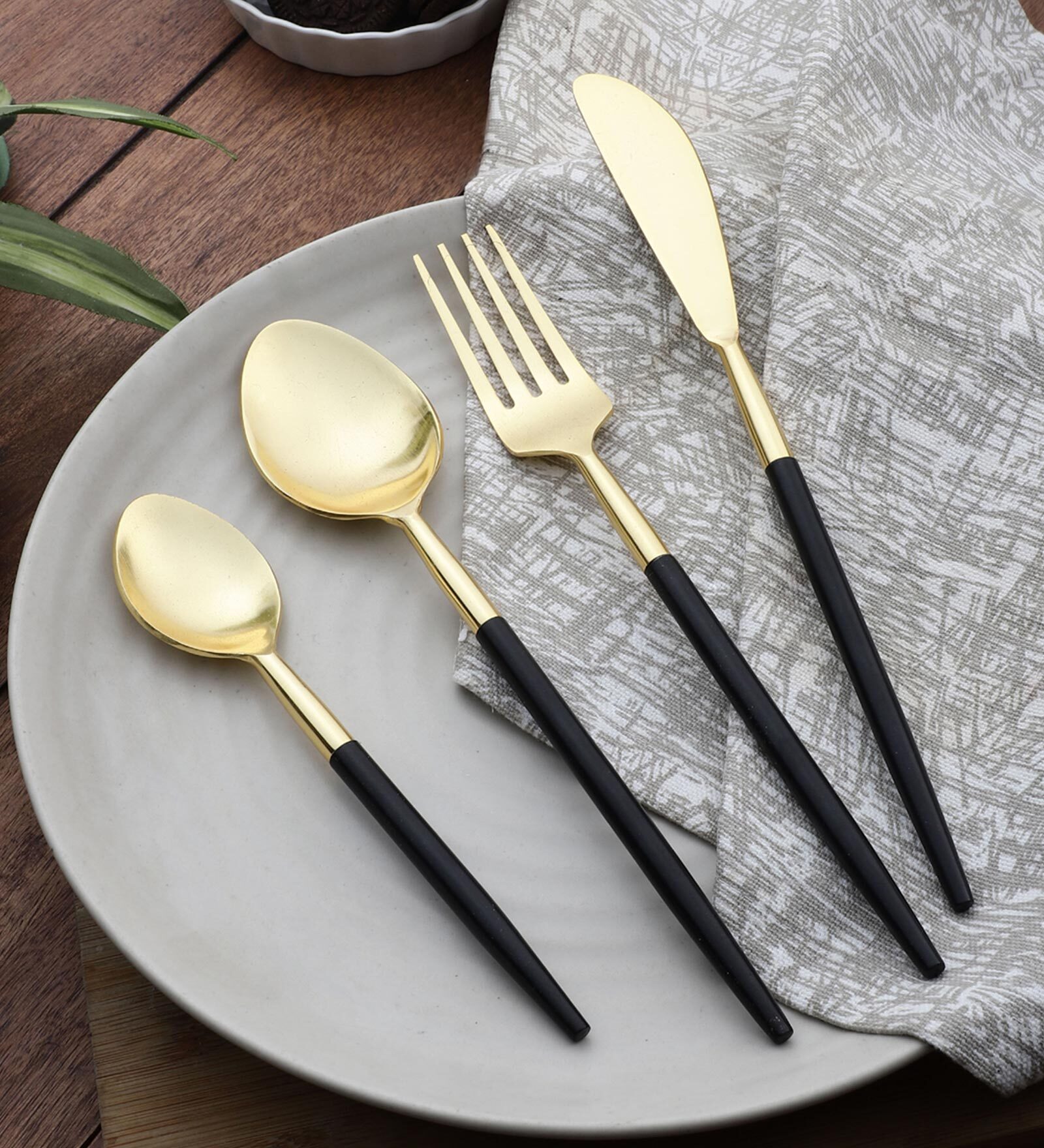 Radiant (Set of 4) Black Colour Stainless Steel Spoon & Fork