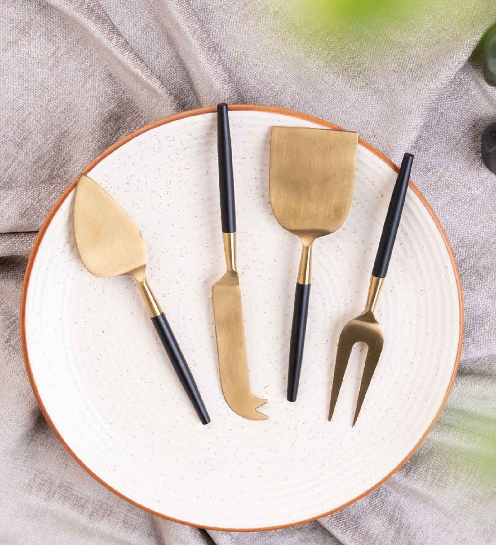 Radiant Black Handle Gold Heads Cheese Knives Set Radiant Black Handle Gold Heads Cheese Knives Set